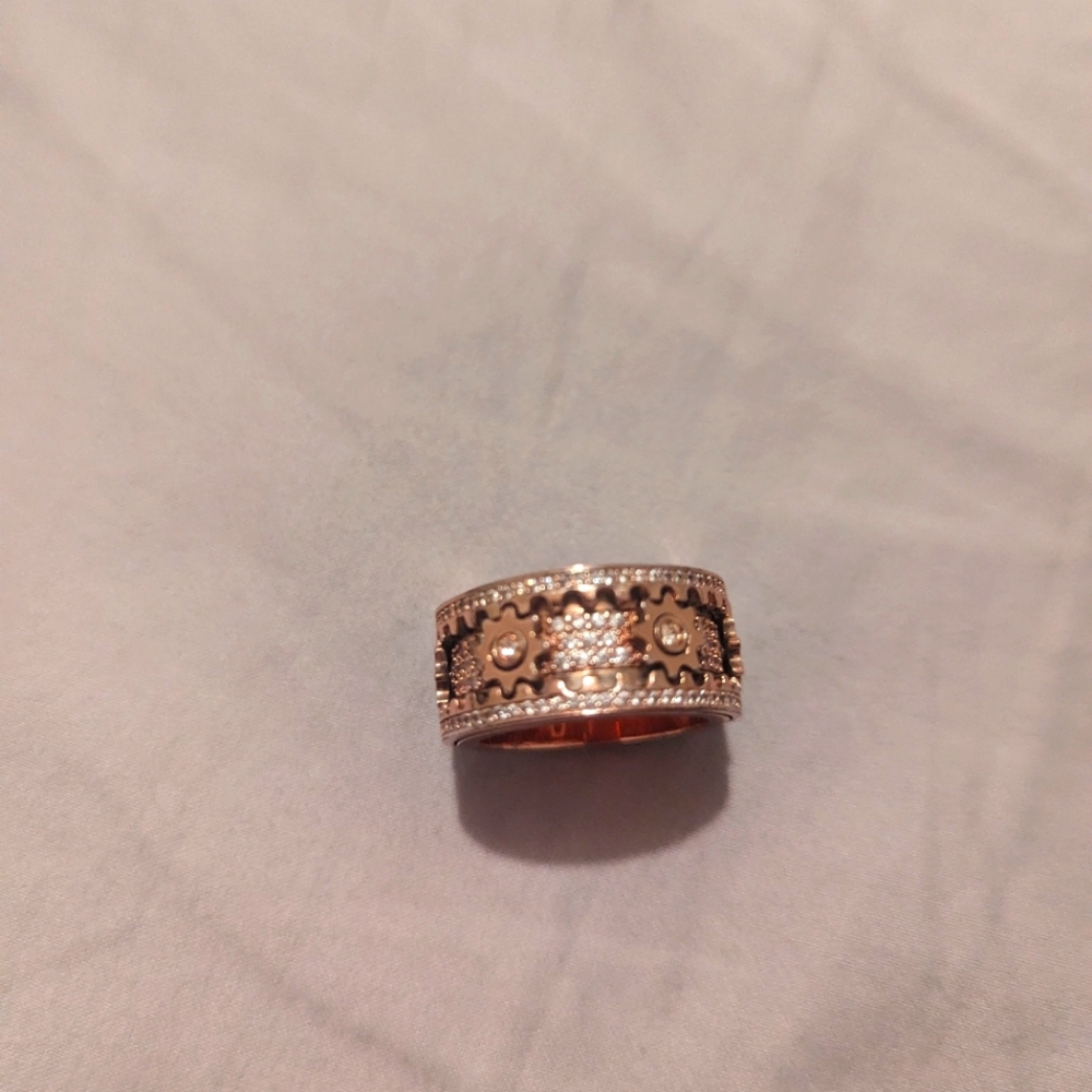 Rose Gold ring size 8